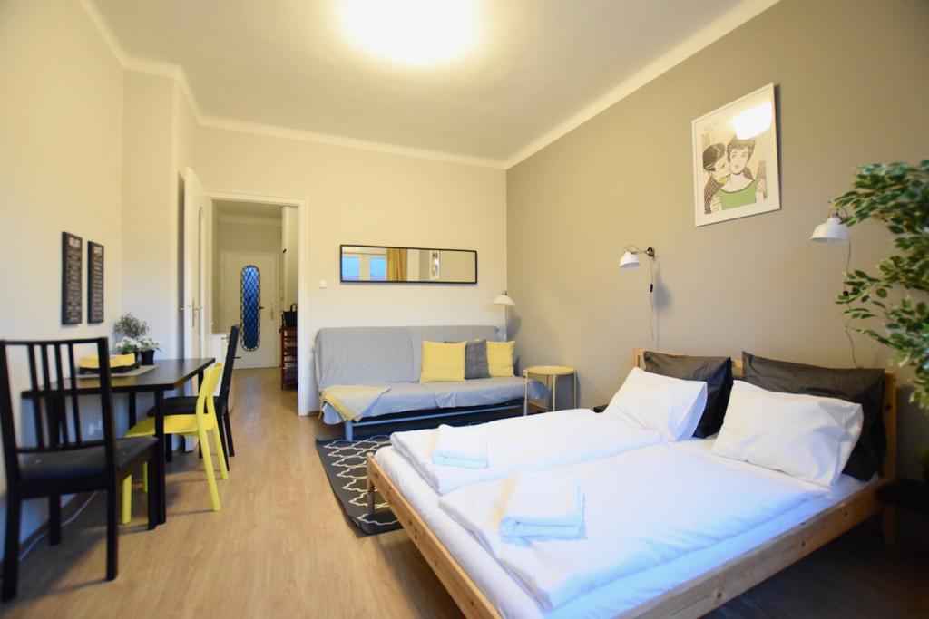 Budget Apartment By Hi5 - Vaci Street 44 Budapest Eksteriør bilde