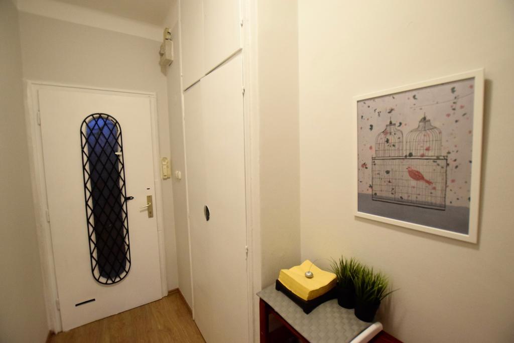 Budget Apartment By Hi5 - Vaci Street 44 Budapest Eksteriør bilde